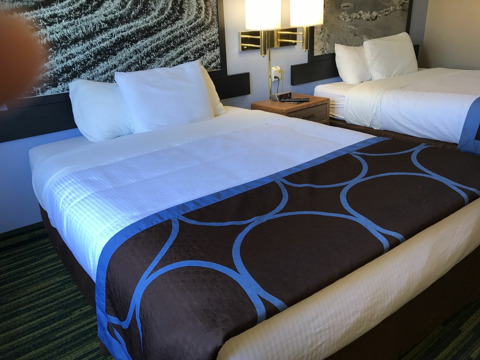 Boarders Inn & Suites By Cobblestone Hotels Waterloo Cedar Falls מראה חיצוני תמונה